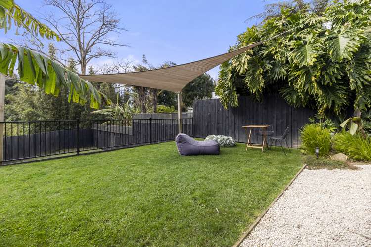 26 Lowtherhurst Road Massey_17