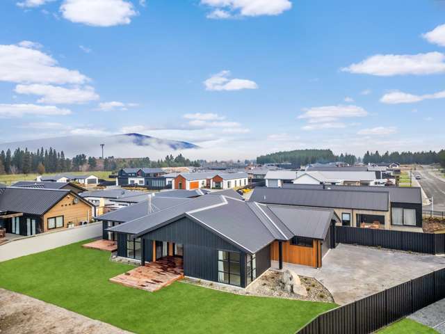 Space, Style & Sun! The Ultimate Twizel Lifestyle!