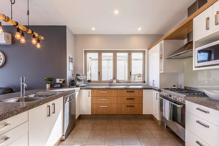 61 Quadrant Heights Paraparaumu_5