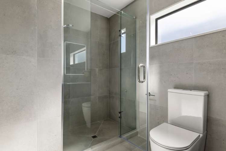 9/1b Egremont Street Belmont_23