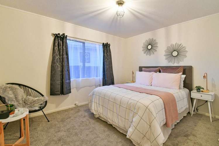 1/14 Hatherley Place Clendon Park_11