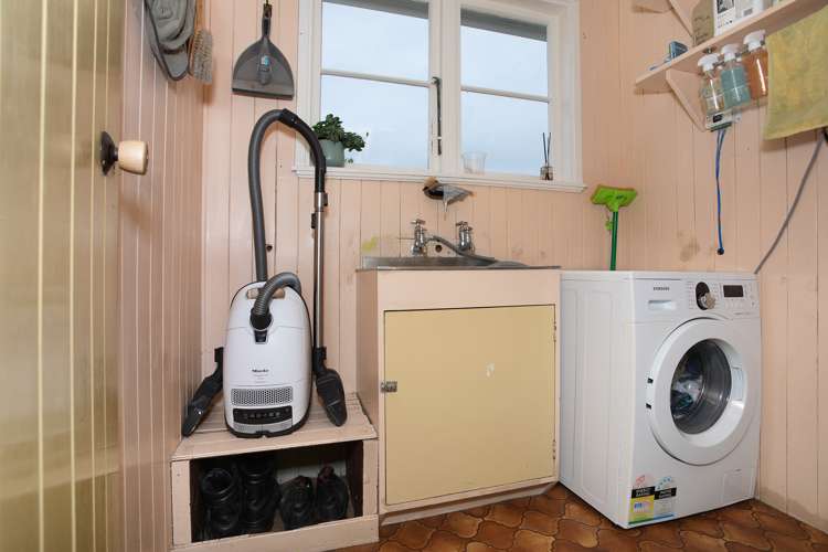 4 Johnson Street Bulls_5