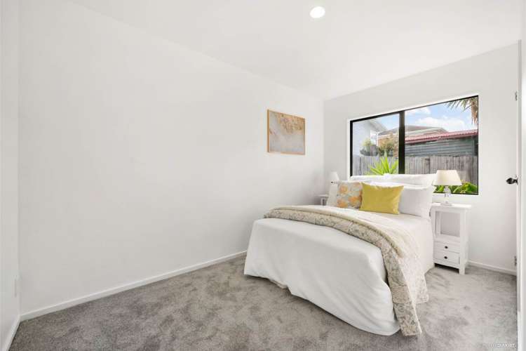 2/30 Roberts Road Glenfield_5
