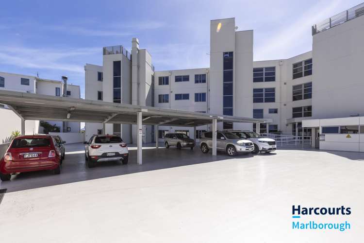 303/6 London Quay Picton_16