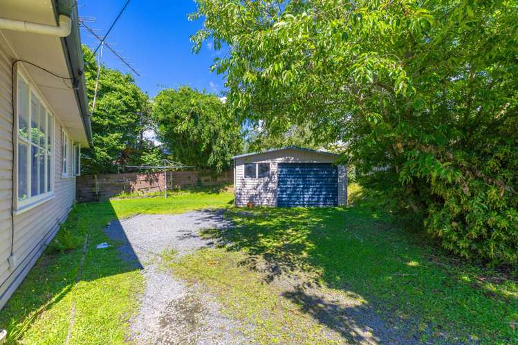 8 Tarrangower Avenue Taumarunui_16