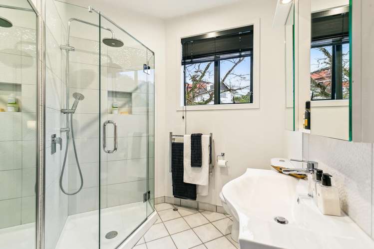 2/67 Bolton Street Kelburn_9