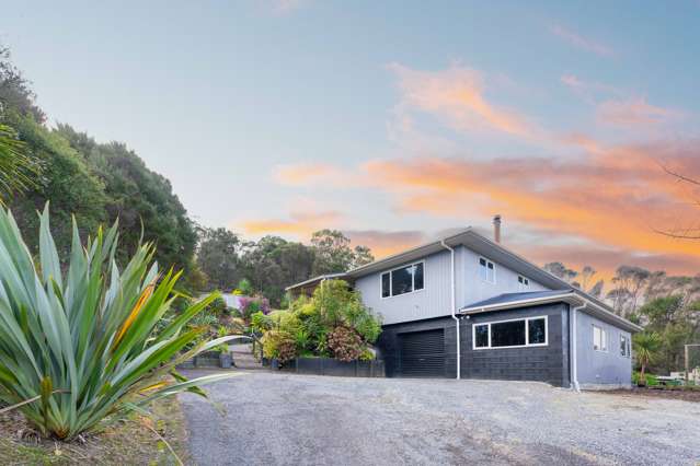 Peaceful Bush Hideaway - Just 3km to Paihia