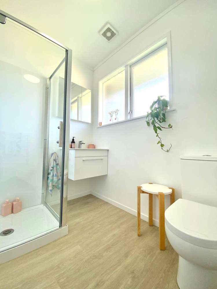 2/21 Alcock Street Mt Wellington_5