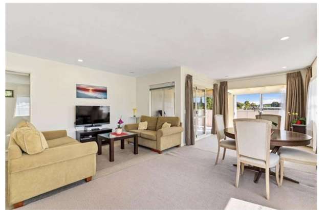 2/ 46A Blakeborough Drive Forrest Hill_2