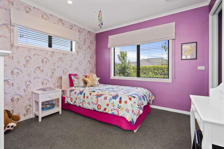 39 Baxter Michael Crescent Cambridge_17