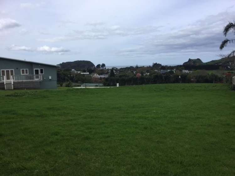 5c Emma Place Hahei_1