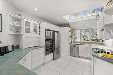 5 Amesbury Mews_4