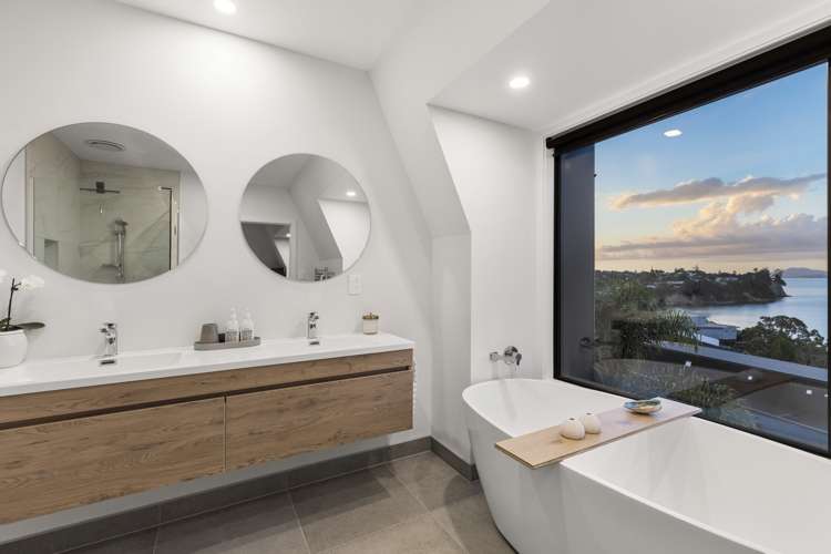 16 Island View Terrace Cockle Bay_25