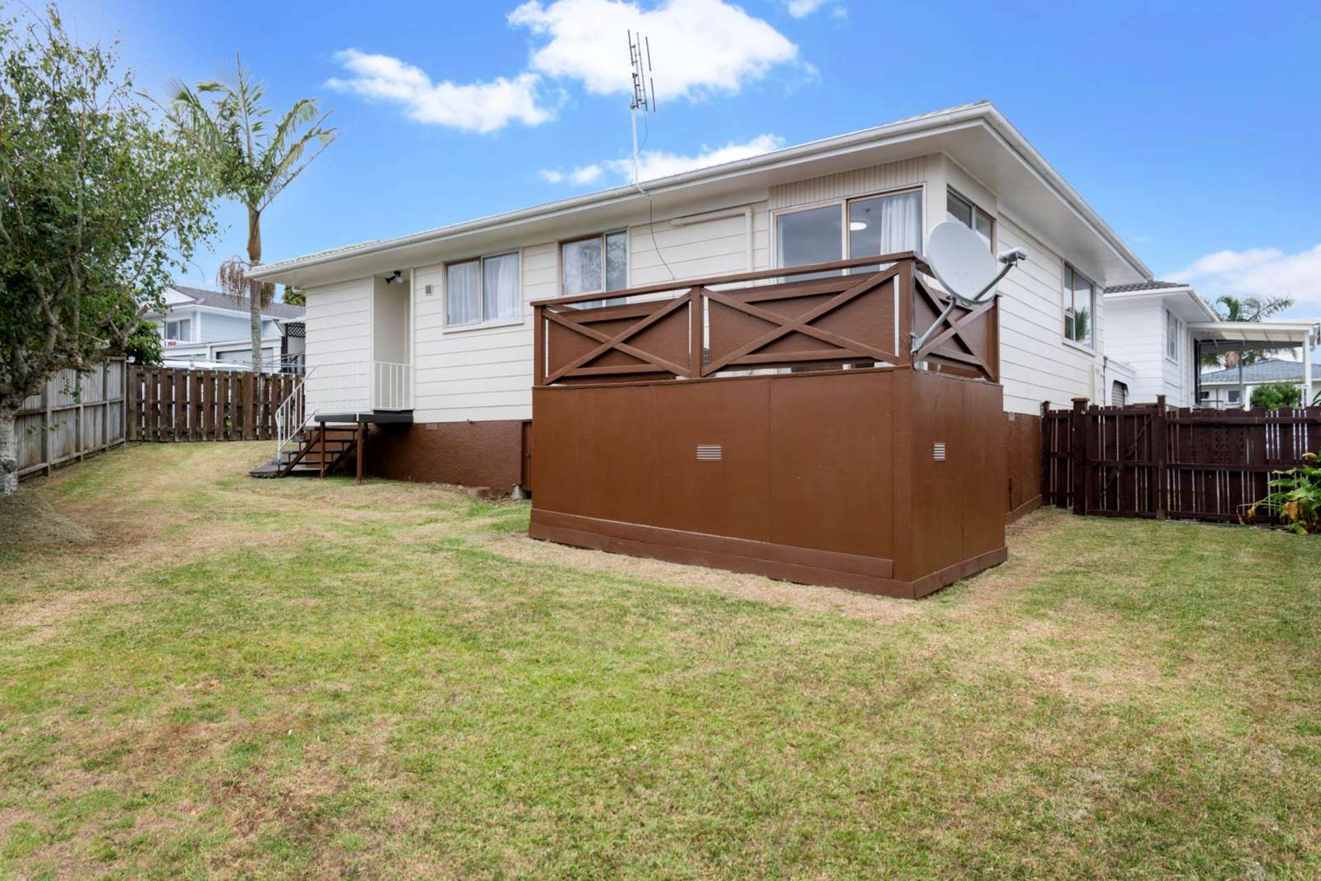 1/11 Charntay Avenue Clover Park_0