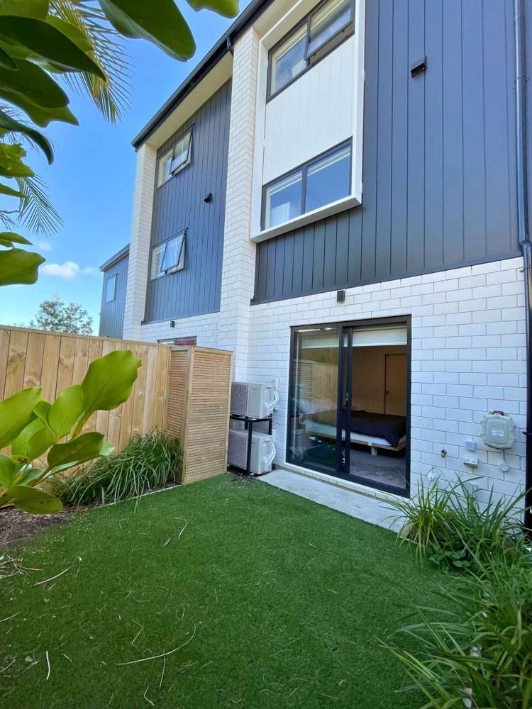 8/61 Matipo Road Te Atatu Peninsula_9