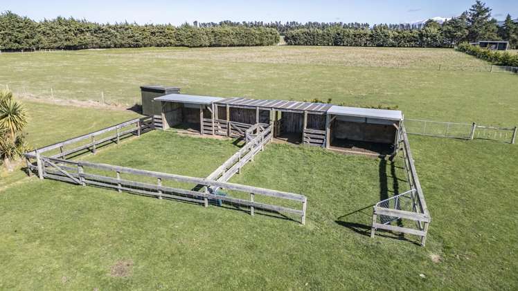 102 Glews Road Cust_50