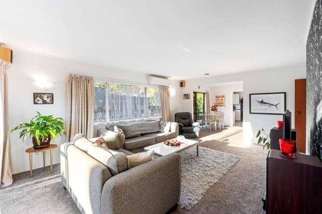 1/128 Botany Road Botany Downs_3