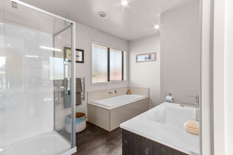 1 Jack Young Place Albert Town_11