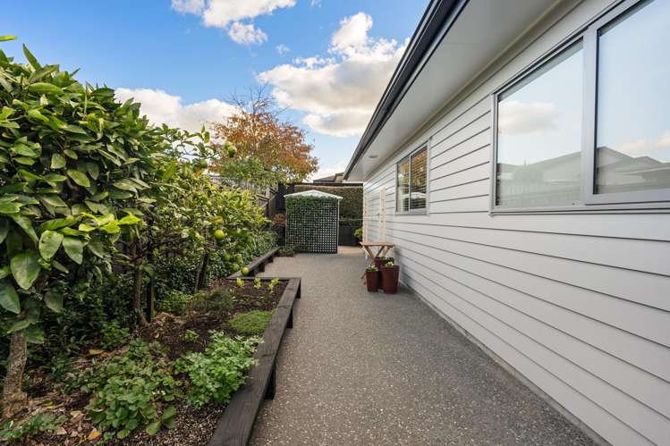 71 Pohutukawa Parade Riverhead_16