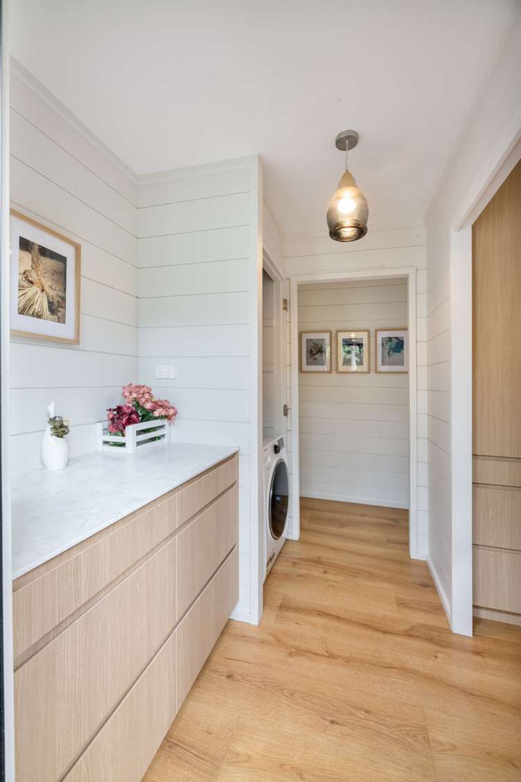 141 Attwood Road Paremoremo_14