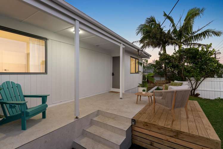 583 East Coast Road_4