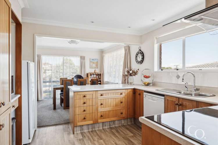 10 Andrew Place Otumoetai_6