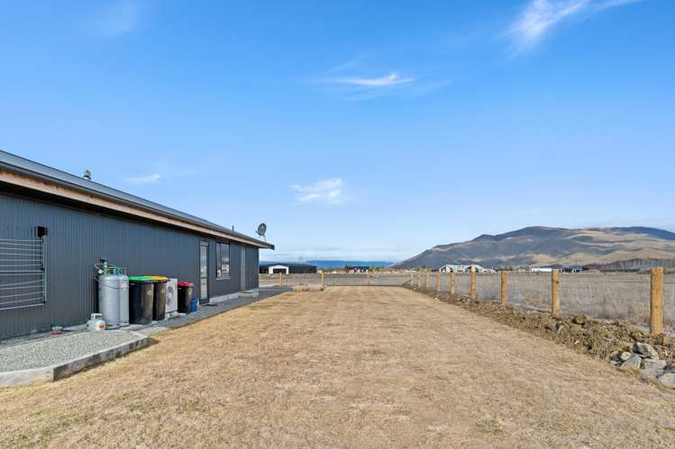 9 Tussock Crescent Twizel_19