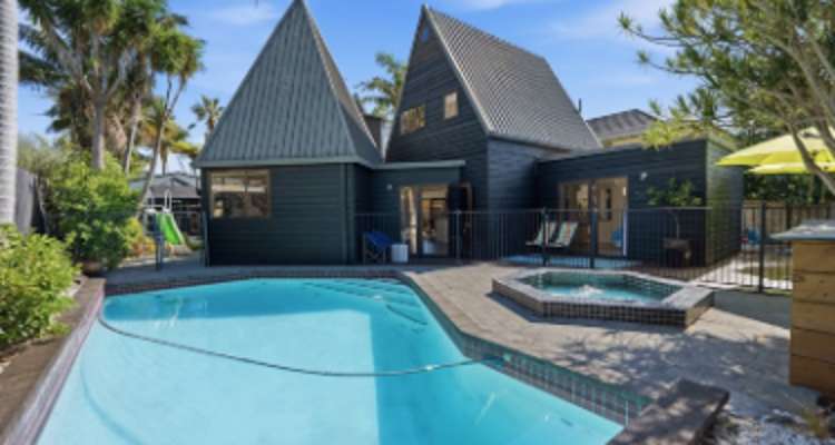 22a Eastern Beach Road_0