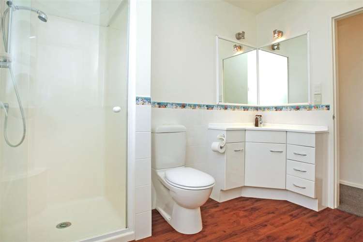 30 Downing Street Crofton Downs_16