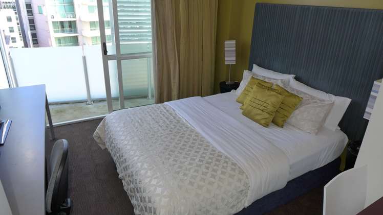 2304/10 Waterloo Quadrant Auckland Central_2