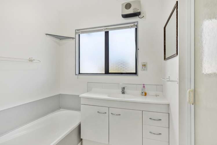 99 Queens Road Waikanae Beach_17