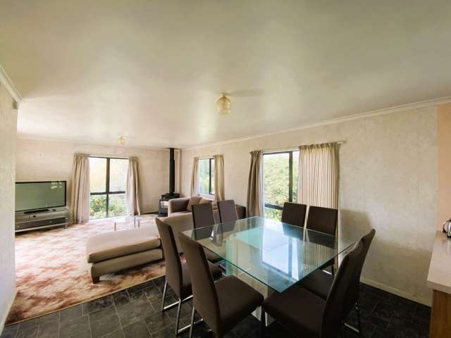 1909a East Coast Road Whakatiwai_3