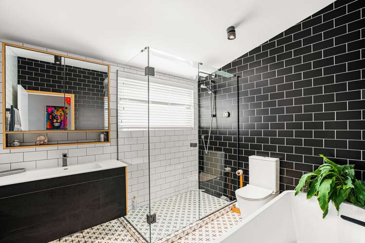 6 Soudley Court Jacks Point_20