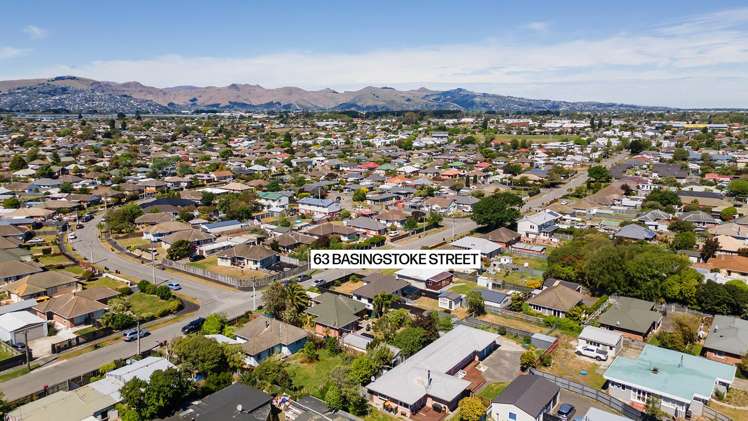 63 Basingstoke Street Aranui_25