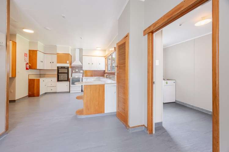 58, 58a 58b White Road Otane_5