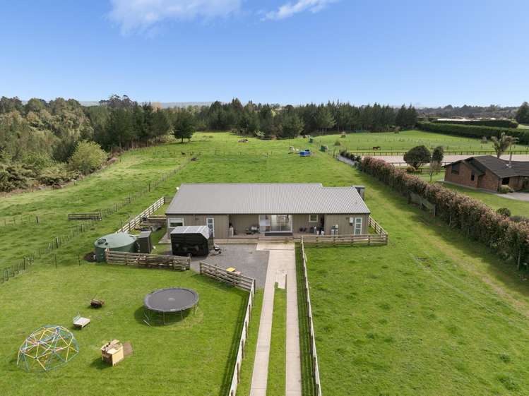 2 Sarona Park Drive Omanawa_7