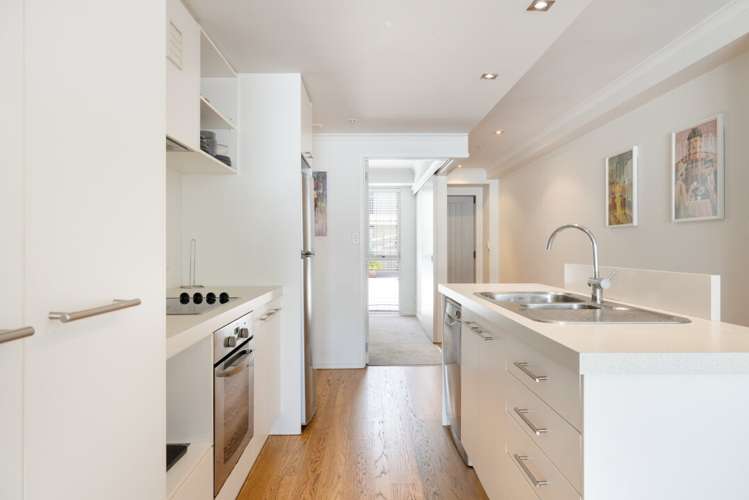 211/332 Maunganui Road Mount Maunganui_3