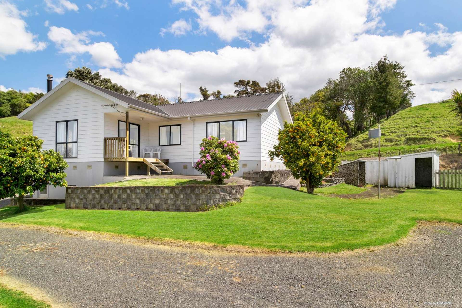 1909a East Coast Road Whakatiwai_0