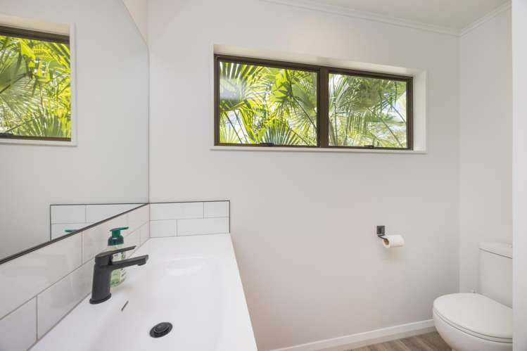 13 Puketea Street Tokomaru_17