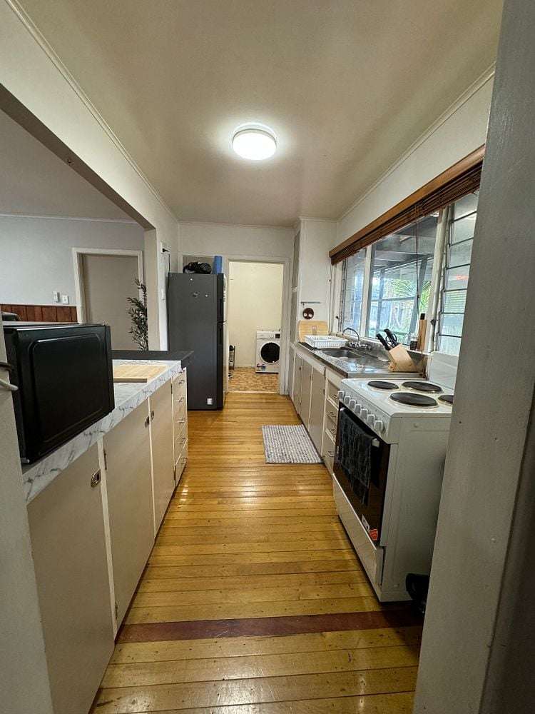 19 Golf Road New Lynn_12