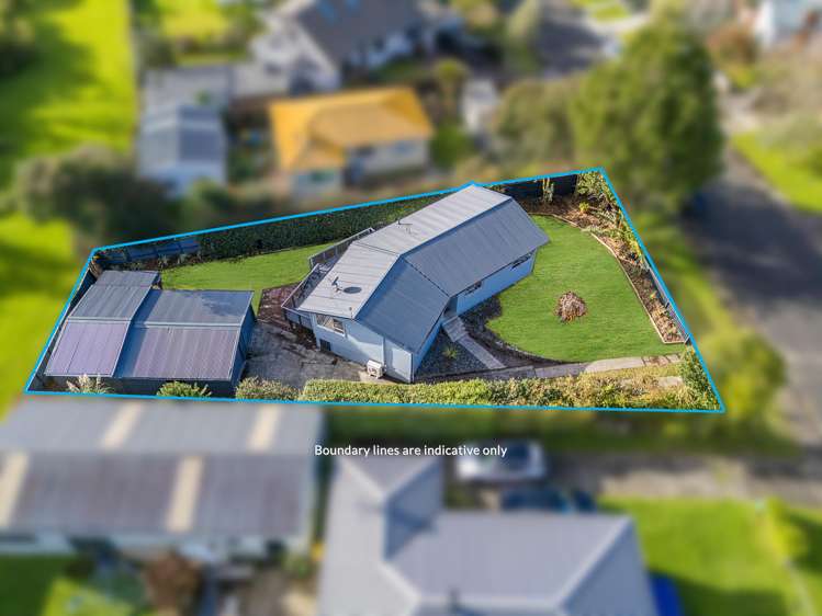 85 Riverpark Crescent Henderson_20
