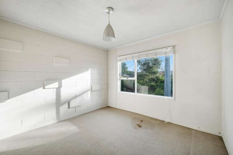 2/17 Emirau Place Glenfield_5