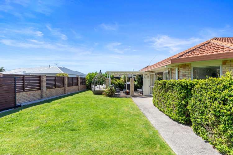 10 Aldermen Avenue Papamoa_16