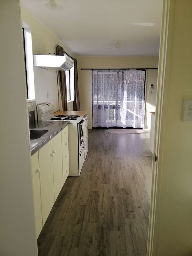 10A Saxbys Road Glenview_4