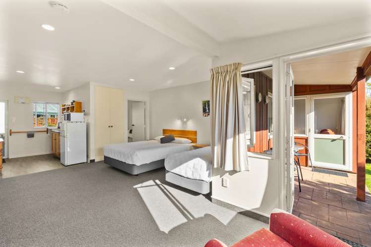 87 Commercial Street Takaka_12