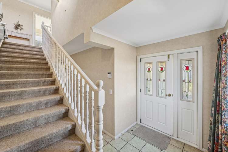 22 Cobbe Place Pomare_3