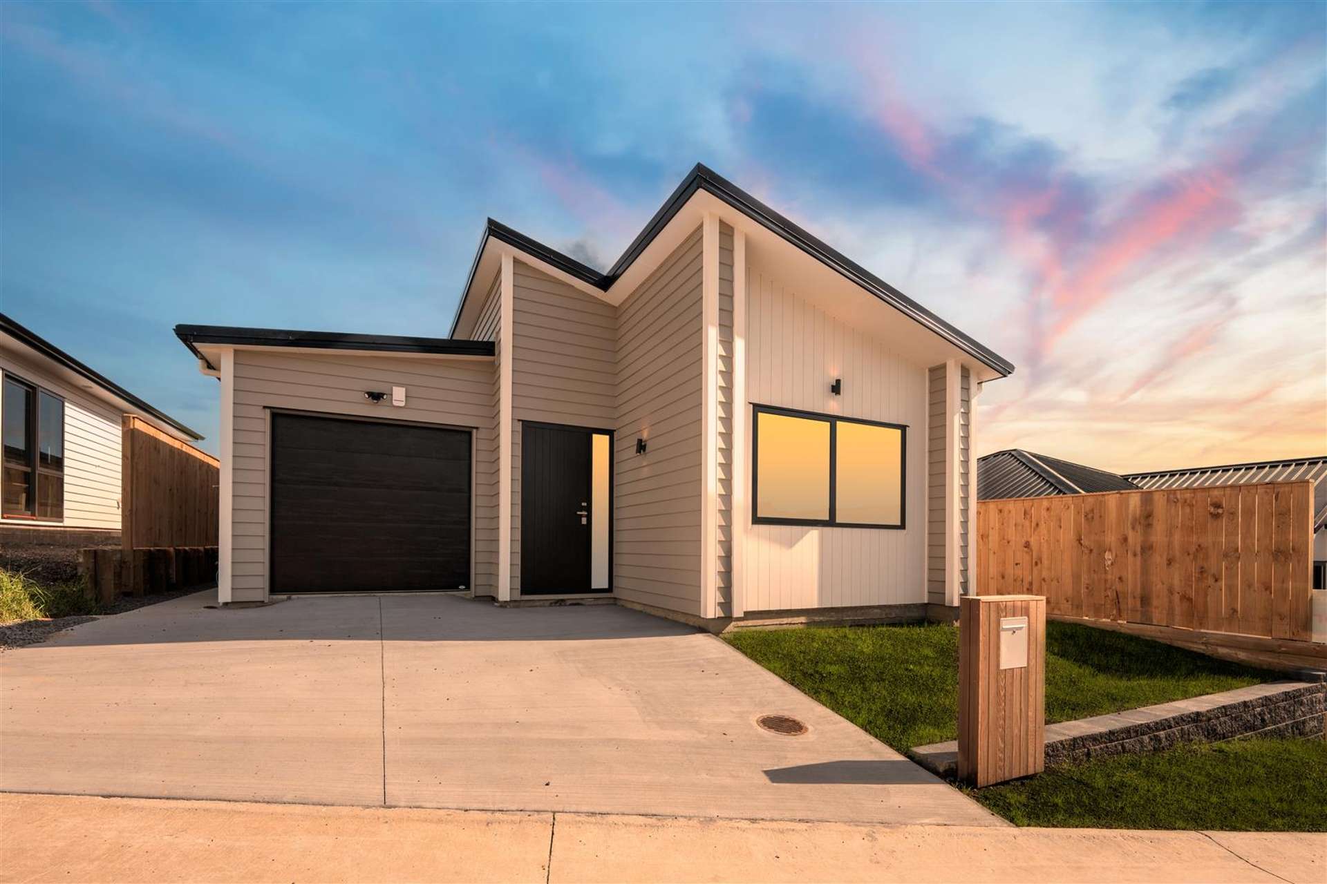48 Whakairo Crescent Gulf Harbour_0