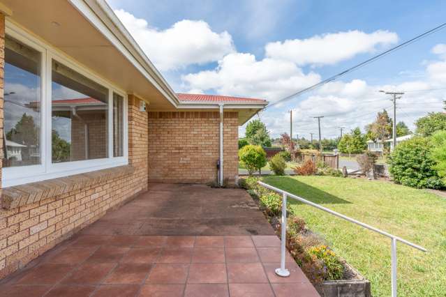 22 Coleridge Drive Enderley_3