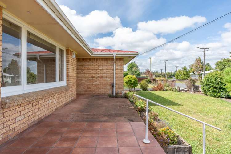 22 Coleridge Drive Enderley_3