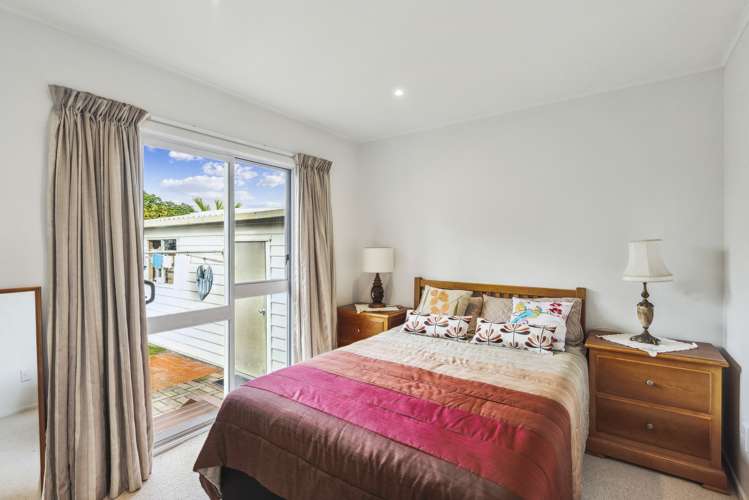 64 Alexander Road Raumati Beach_8